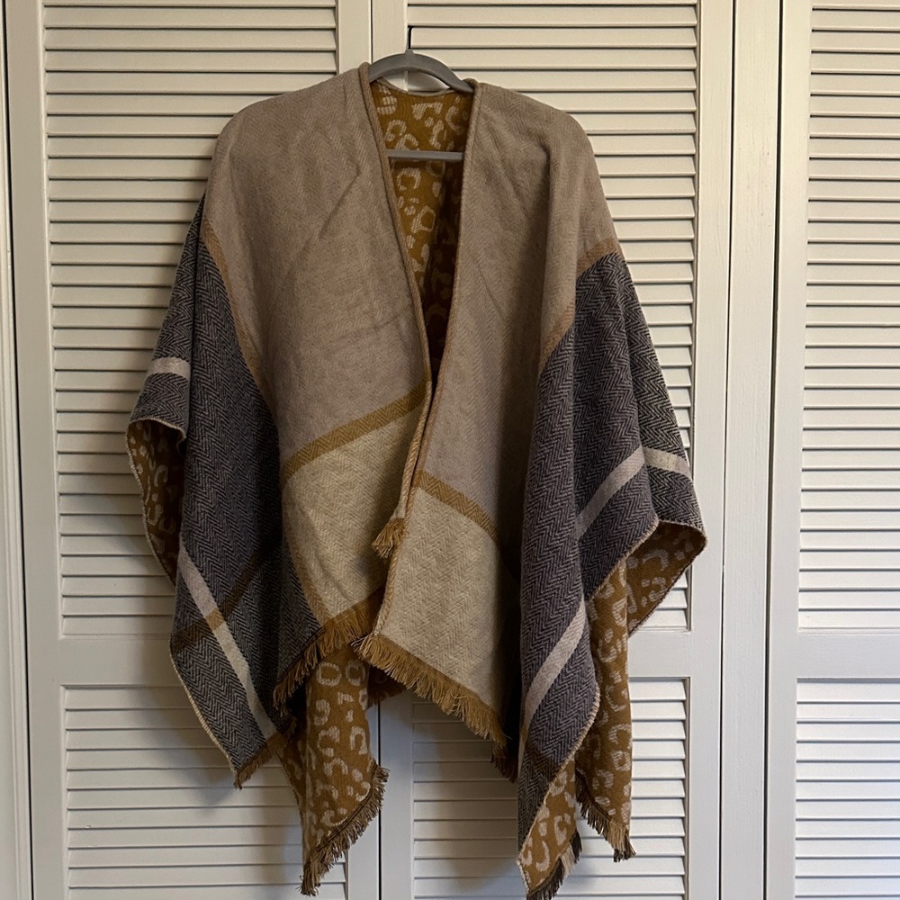 Stylish Tan and Gray Poncho